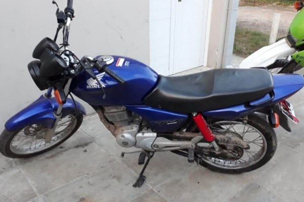 Lo detuvieron por cruzar en rojo varios semáforos