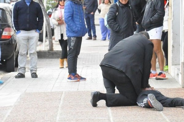 Capital: Vecinos capturaron a dos arrebatadores y los golpearon