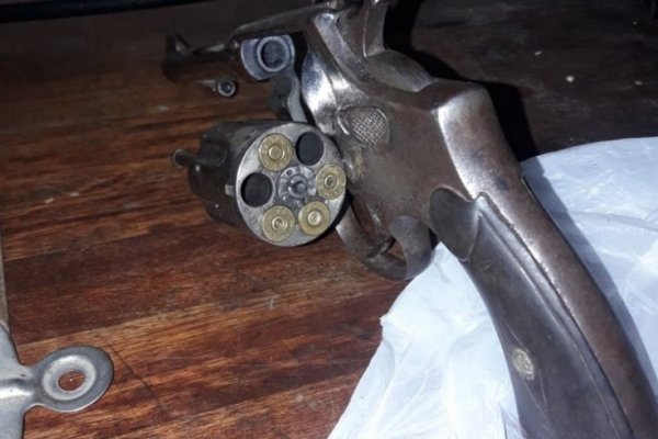 Discutió con un hombre y le baleó en la cabeza
