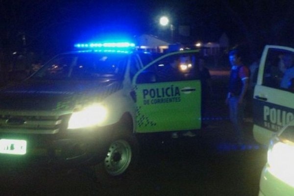 Curuzú Cuatiá: Agredió a su mujer y destrozó un patrullero