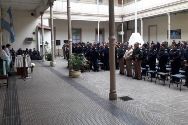 Misa mensual en la Policía