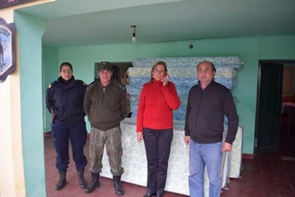 Mercedes: La Intendente entregó colchones a la Unidad Priar