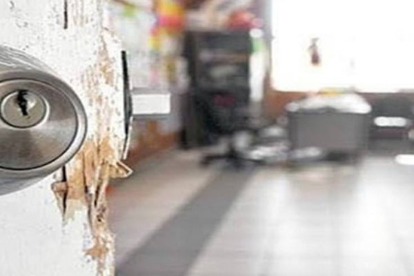 Dolor e impotencia tras el robo a un colegio de Ituzaingó