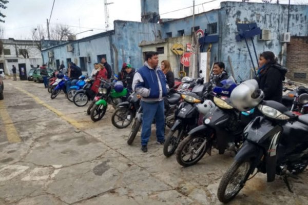 Implacable verificación técnica de vehículos y controles en los accesos de Santa Lucía