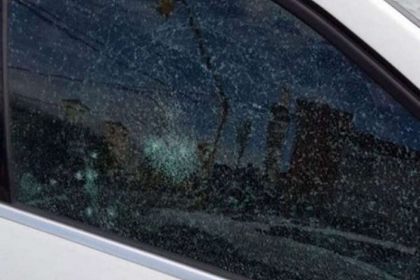 Dispararon con una tumbera al vehículo del empresario Zorzón en Corrientes
