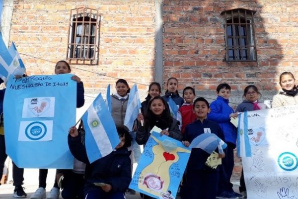 La Parroquia Itatí se movilizó con el lema 