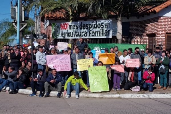Goyanos se movilizaron por el ajuste en la Secretaria de Agricultura familiar