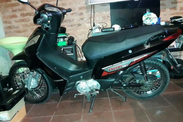 Policía de franco recuperó una moto que había sido robada