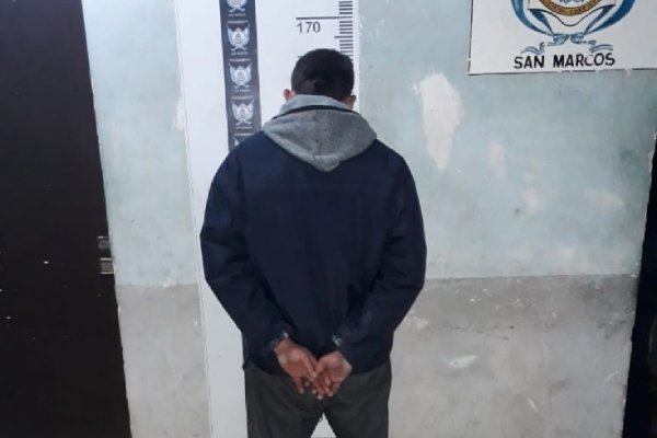Un hombre mató a otro de una puñalada por una pelea de parejas en el barrio 536 Viviendas