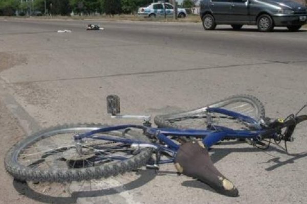 Ciclista murió tras sufrir un paro cardiorrespiratorio sobre avenida Chacabuco