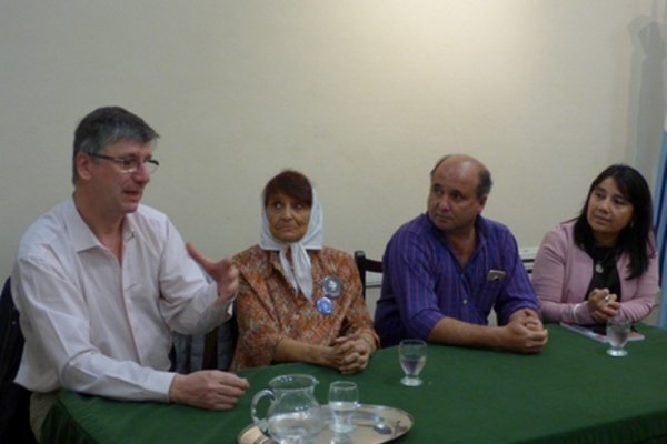 Taty Almeida brindó una importante charla en Mercedes