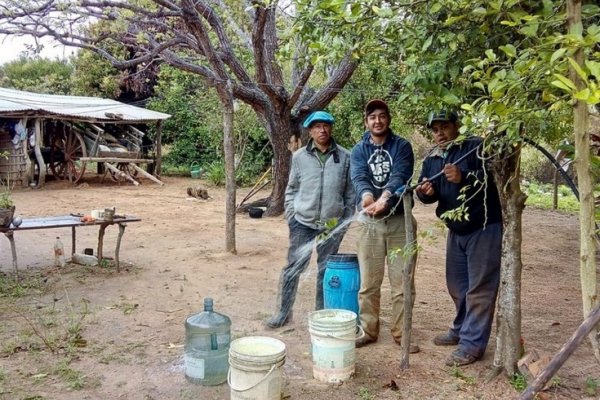 Red de agua en el paraje Ibahay en su etapa final