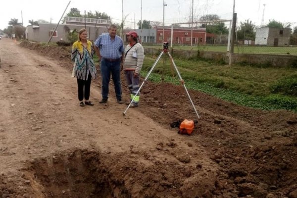 Funcionarios recorrieron el avance de las obras en Mercedes