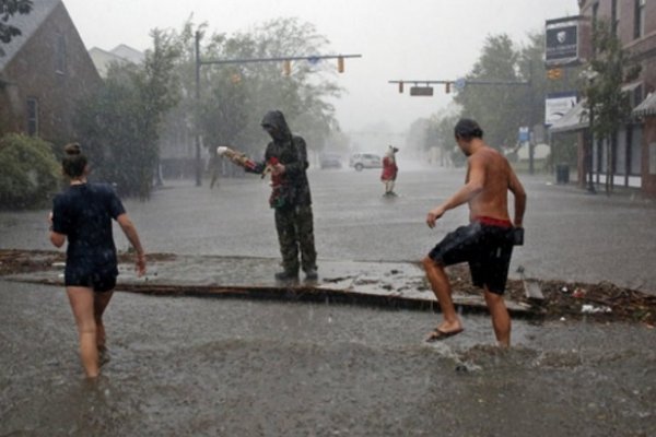 Al menos cinco muertos tras el paso de Florence por Carolina del Norte