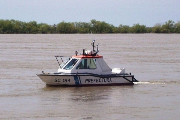 Hallaron el cuerpo de un hombre flotando en el Paraná en zona de Punta Tacuara