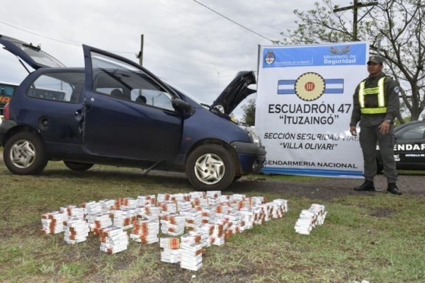 Villa Olivari: Incautan cigarrillos y cocaína durante un control