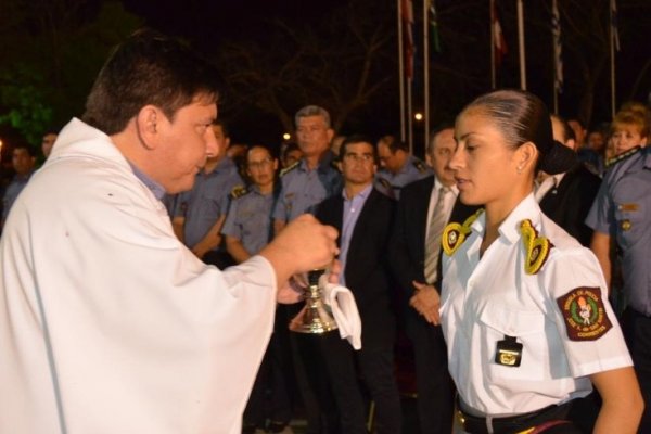 Cadetes de la Escuela de Policía recibieron la primera comunión