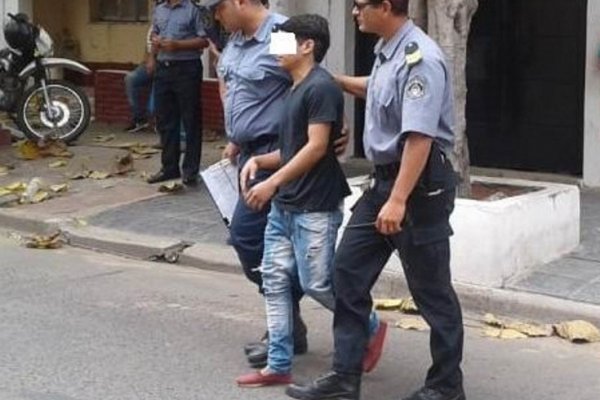 Menor detenido: Lo acusan de entrar a robar a la casa de un vecino