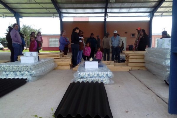 Desarrollo Social entrego recursos en Colonia 3 de Abril