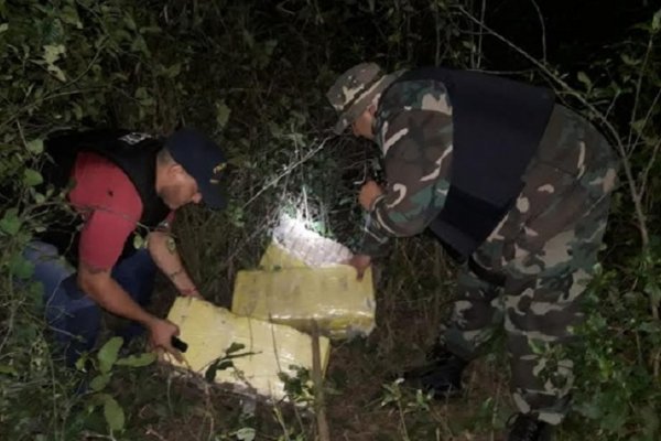 Hallan más de 70 kilos de marihuana ocultos en la zona ribereña de Itatí