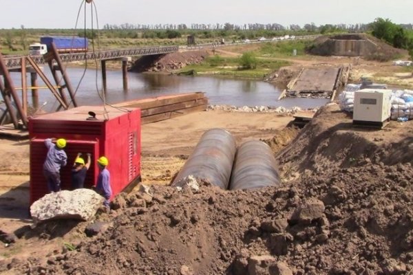Avances en obras del puente sobre el arroyo Guazú