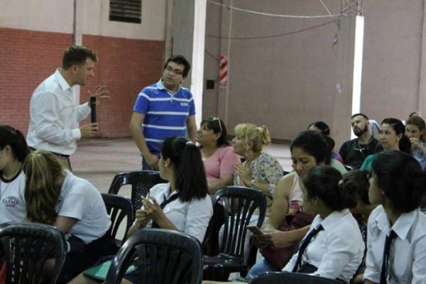 La Escuela de Oficios llegó al interior con más de 200 participantes