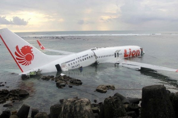 Indonesia: Se estrelló un avion low cost con 188 pasajeros