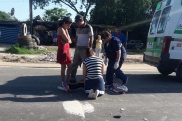 Niño y su abuela graves tras choque de dos motos en Ruta 5