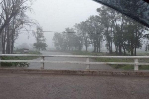 Temporal en Mercedes: Temen desborde del arroyo Las Garzas