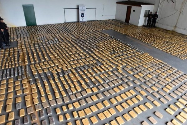 Secuestran 5 toneladas de droga que eran trasladadas en un camión que pasó por Corrientes