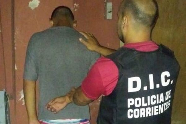 Fue detenido luego de sacarse fotos con celular robado