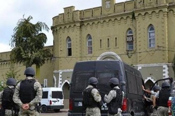 Sobrepoblación en la Unidad Penal N° 1: El titular manifestó que están sentados sobre un polvorín