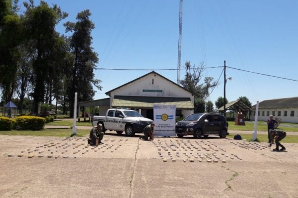 Gendarmería secuestró más de 100 kilos de marihuana en un auto