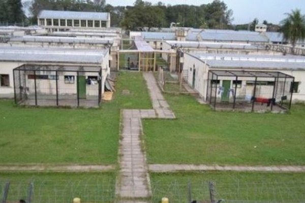 Mujer intentó ingresar droga a la Unidad Penal de San Cayetano