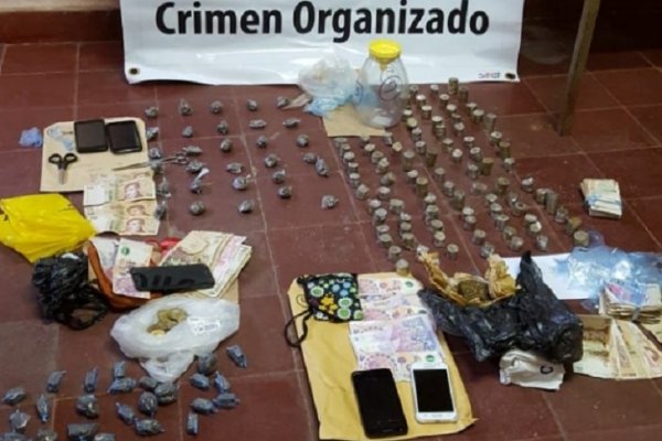 La Policía desbarató un kiosco de venta de estupefacientes y detuvo a una mujer