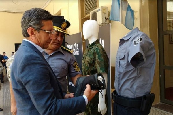 López Desimoni: Ponerse el uniforme policial es tener la historia de Corrientes encima
