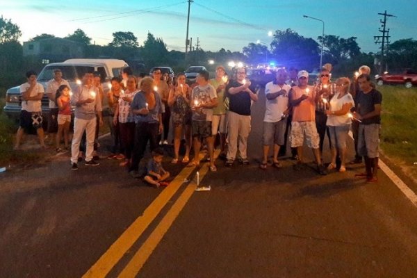 Vecinos autoconvocados de San Luis marcharon contra el tarifazo y los cortes de luz