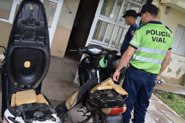 Los detuvieron con 13 kilos de marihuana ocultos en el baúl de dos motos