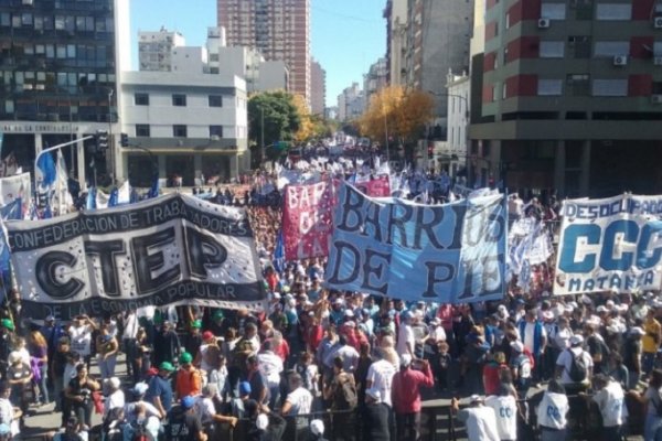 Piqueteros preparan un nuevo plan de lucha con acampes prolongados y buscan sumar a sectores de trabajadores