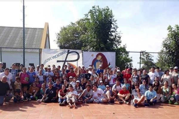 Monseñor Canecin se reunió con jóvenes en el Campa-Misión 2019