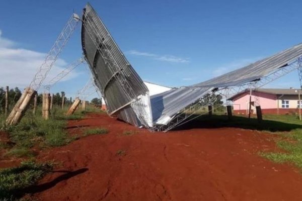 Temporal destruyó el tinglado de una escuela agrícola en Virasoro