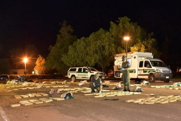 Gendarmería decomisó más de 1.383 kilos de marihuana en Misiones