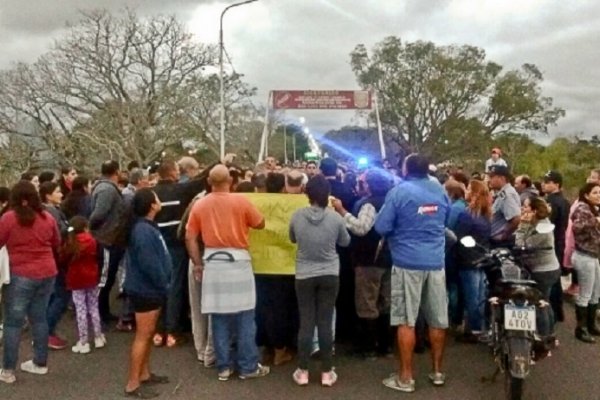 San Luis del Palmar: Suspenden protesta por lluvia