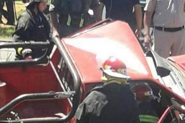 Ruta Nº 14: Rescataron a un hombre atrapado tras un accidente