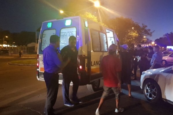Joven debió ser rescatado luego de caer entre las piedras en Costanera General San Martín