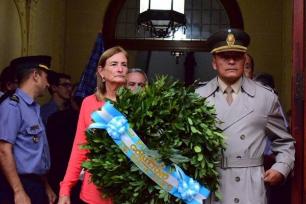 Mercedes: Autoridades municipales homenajearon al Padre de la Patria