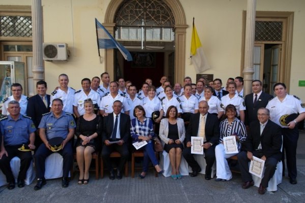 Reconocimiento a policías por los 25 años de la Promoción XXVIII