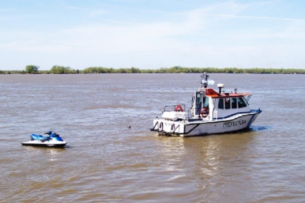 Pescadores hallaron un cuerpo flotando en el Río Santa Lucía