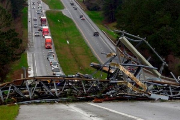 Alabama: Un tornado dejó al menos 23 muertos