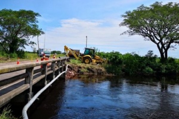 Restringen tránsito pesado en el puente sobre Arroyo Pehuajó